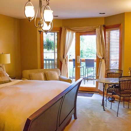 Tranquility Bay Waterfront Inn Sechelt Quarto foto