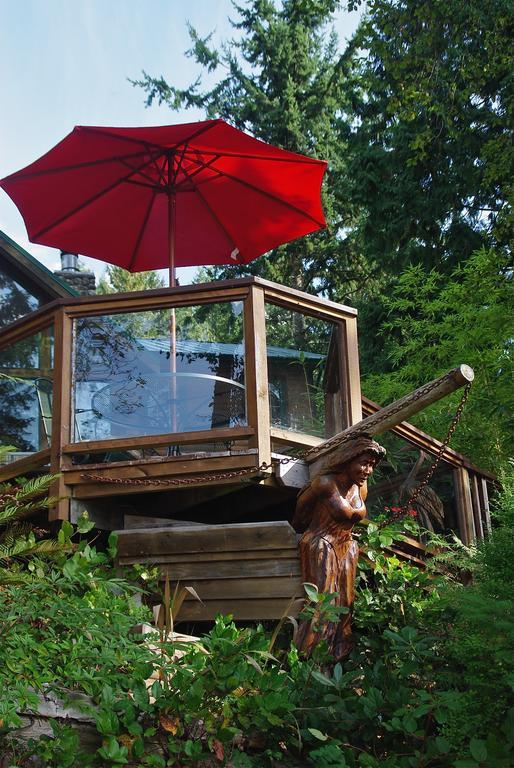 Tranquility Bay Waterfront Inn Sechelt Exterior foto