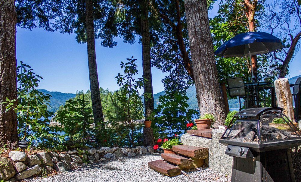 Tranquility Bay Waterfront Inn Sechelt Exterior foto