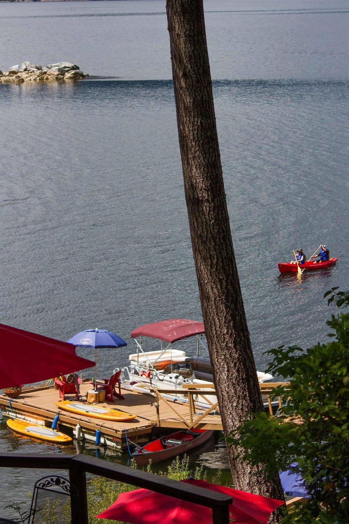 Tranquility Bay Waterfront Inn Sechelt Exterior foto