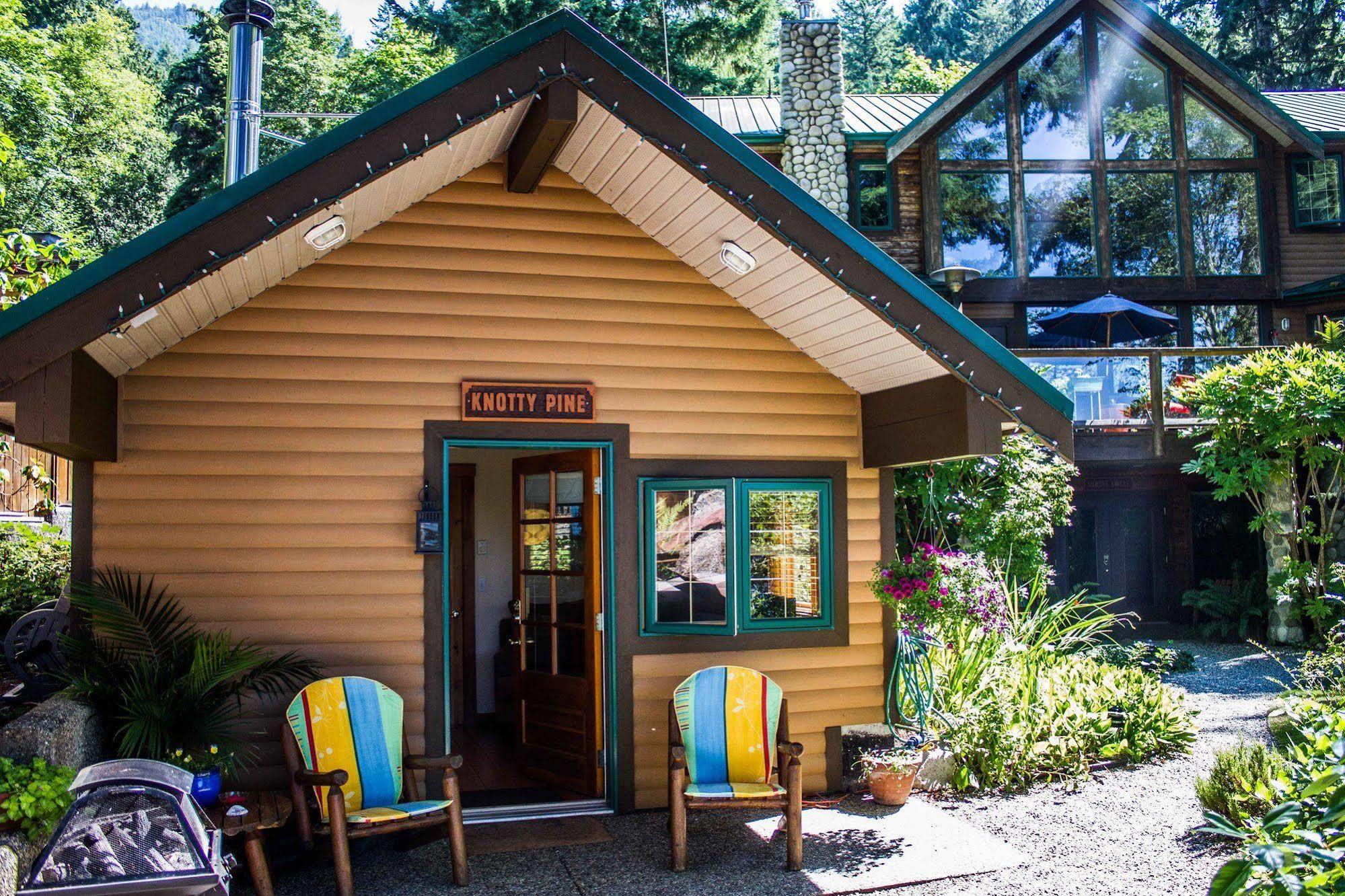 Tranquility Bay Waterfront Inn Sechelt Exterior foto