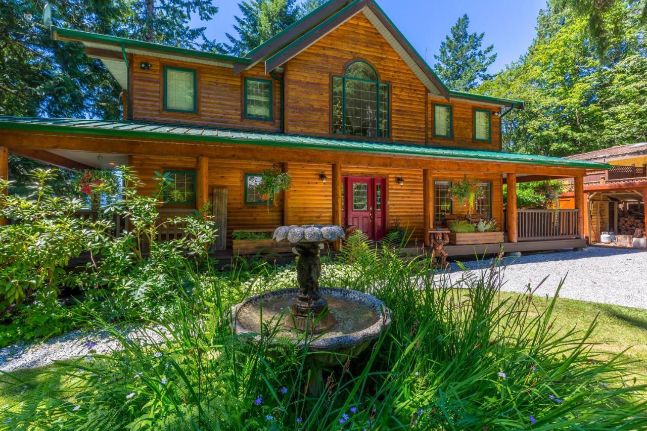 Tranquility Bay Waterfront Inn Sechelt Exterior foto